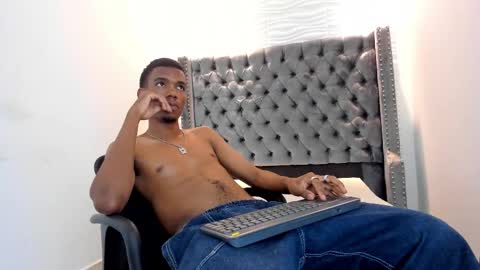 Nero online show from November 8, 2025, 7:23 pm