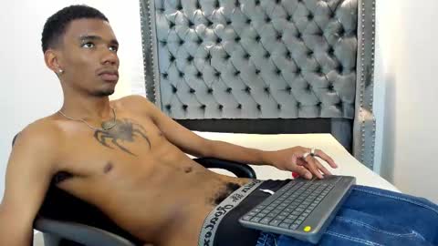 Nero online show from December 19, 2025, 7:43 pm