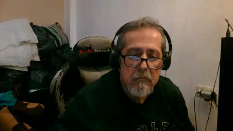 neron401 online show from April 4, 2026, 9:12 pm