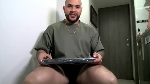 Snapshot of neron_xxl chatting on November 12, 2025, 11:03 pm neron XXL online show from November 12, 2025, 11:03 pm