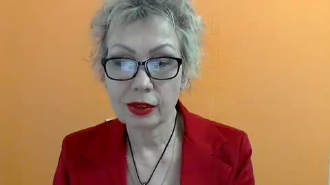 NessyJenixs online show from February 18, 2025, 3:10 pm