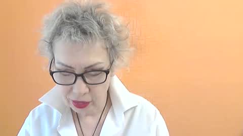 NessyJenixs online show from March 19, 2026, 9:02 am