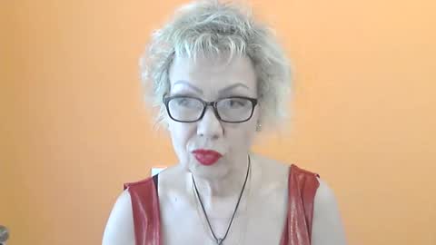 NessyJenixs online show from May 27, 2026, 7:16 am