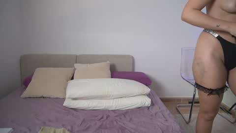 new dee online show from November 29, 2025, 6:16 am