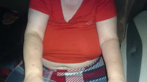 Lilly  online show from September 29, 2025, 3:33 am