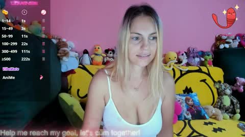 Snapshot of new_sexyiass chatting on September 27, 2025, 1:32 am silvia online show from September 27, 2025, 1:32 am