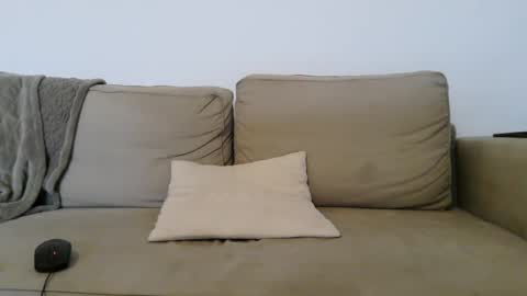 simi online show from January 1, 2025, 7:52 am