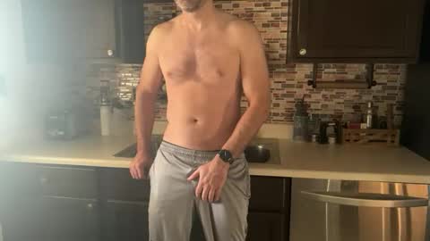 newguy_097 online show from October 4, 2025, 2:37 pm