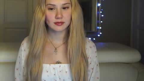 Nika online show from February 21, 2026, 10:44 pm