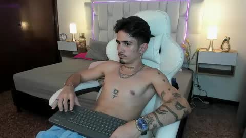 Yeison online show from April 13, 2026, 3:06 pm