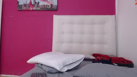 nextdoor_fantasy online show from December 19, 2024, 6:34 am