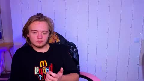 nexxxusme online show from February 3, 2026, 2:53 am