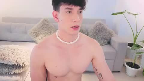 Snapshot of neythan__blaze chatting on September 18, 2025, 6:43 pm   online show from September 18, 2025, 6:43 pm