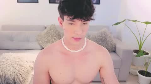 Snapshot of neythan__blaze chatting on October 3, 2025, 5:54 pm   online show from October 3, 2025, 5:54 pm