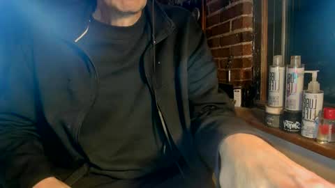 Snapshot of nfgwholoves2cum chatting on January 21, 2025, 10:30 pm NFG  Nice Friendly Guy  Dick online show from January 21, 2025, 10:30 pm