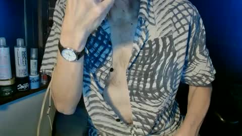 Snapshot of nfgwholoves2cum chatting on March 7, 2025, 1:31 am NFG  Nice Friendly Guy  Dick online show from March 7, 2025, 1:31 am