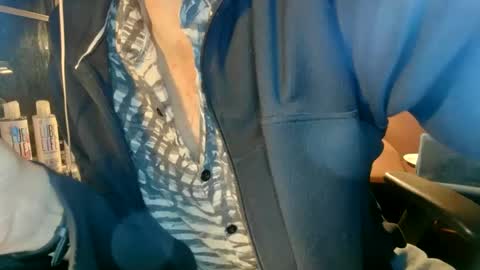 Snapshot of nfgwholoves2cum chatting on March 8, 2025, 12:00 am NFG  Nice Friendly Guy  Dick online show from March 8, 2025, 12:00 am