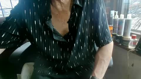 Snapshot of nfgwholoves2cum chatting on March 12, 2025, 9:24 pm NFG  Nice Friendly Guy  Dick online show from March 12, 2025, 9:24 pm