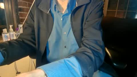 Snapshot of nfgwholoves2cum chatting on October 13, 2025, 11:38 pm NFG  Nice Friendly Guy  Dick online show from October 13, 2025, 11:38 pm