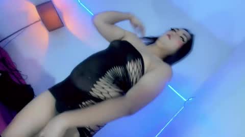 nia_jaxx online show from February 16, 2026, 11:39 am