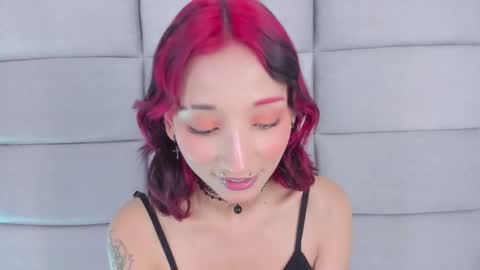 Nia online show from February 26, 2026, 12:37 pm