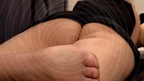 Snapshot of niatonoori chatting on February 25, 2026, 2:10 am Kim online show from February 25, 2026, 2:10 am