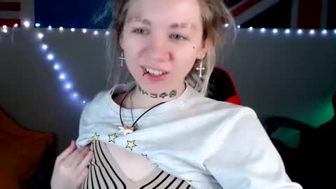 nica_kawaii online show from March 20, 2026, 6:51 am