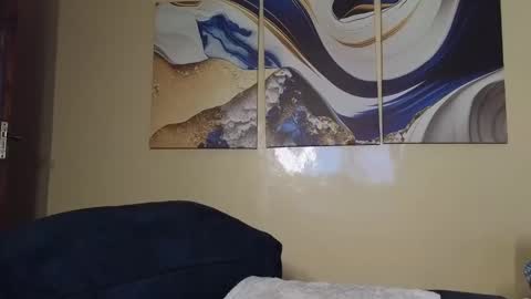 Lilly online show from February 18, 2025, 8:49 am