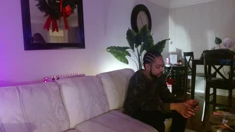 Snapshot of niceandsavvy chatting on December 8, 2024, 6:01 am NICE AND SAVVY online show from December 8, 2024, 6:01 am