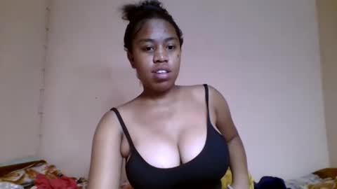 Snapshot of nicelly01 chatting on May 22, 2026, 7:41 pm nicelly01 online show from May 22, 2026, 7:41 pm