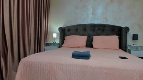 Sophie online show from February 28, 2026, 7:09 am