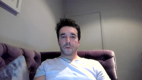 Snapshot of niciboi chatting on February 23, 2025, 12:08 am James online show from February 23, 2025, 12:08 am