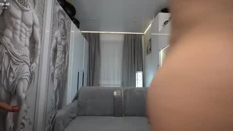 Snapshot of nick_howlenxx chatting on December 21, 2025, 7:54 pm nick_howlenxx online show from December 21, 2025, 7:54 pm