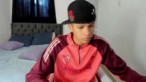 Snapshot of nick_master2 chatting on February 19, 2026, 7:32 pm nick_master2 online show from February 19, 2026, 7:32 pm