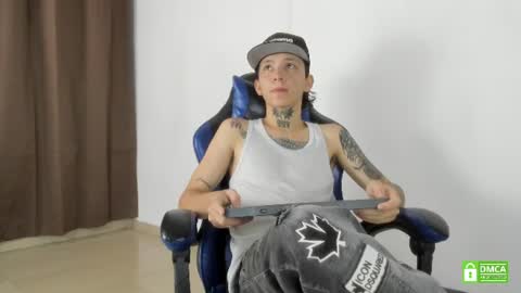 Snapshot of nick_tattooedguy chatting on June 19, 2026, 7:28 pm nick_tattooedguy online show from June 19, 2026, 7:28 pm