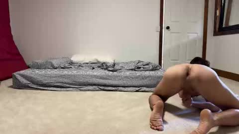 nick_throw_ online show from October 15, 2025, 11:16 pm