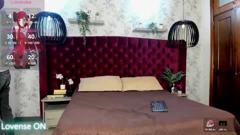 Snapshot of nick_torn chatting on September 29, 2025, 12:21 pm Nick online show from September 29, 2025, 12:21 pm