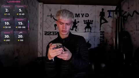 Snapshot of nick_torn chatting on December 14, 2025, 12:21 pm Nick online show from December 14, 2025, 12:21 pm