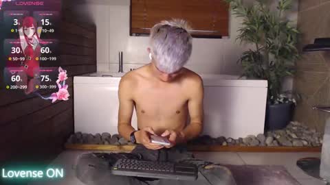 Snapshot of nick_torn chatting on January 8, 2026, 12:51 pm Nick online show from January 8, 2026, 12:51 pm