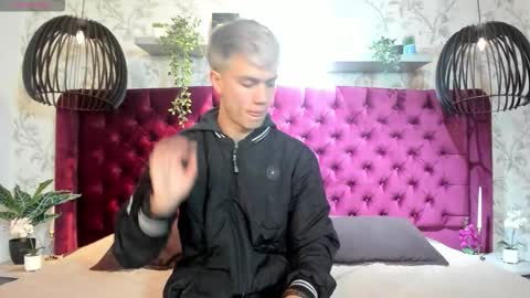 Snapshot of nick_torn chatting on February 16, 2026, 12:01 pm Nick online show from February 16, 2026, 12:01 pm