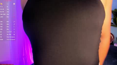nicki_ripperton online show from June 5, 2026, 4:41 am