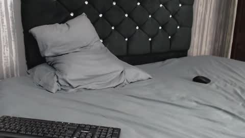 nickk_parkerr online show from February 20, 2025, 9:00 am