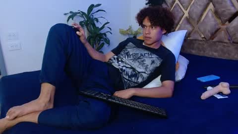 Snapshot of nickolas_moon chatting on December 30, 2024, 11:38 pm Nickolas Muoz online show from December 30, 2024, 11:38 pm