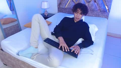 Snapshot of nickolas_moon chatting on January 9, 2025, 11:36 am Nickolas Muoz online show from January 9, 2025, 11:36 am