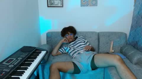 Snapshot of nickolas_moon chatting on January 13, 2025, 9:09 pm Nickolas Muoz online show from January 13, 2025, 9:09 pm