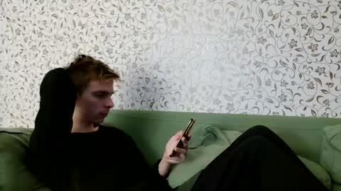 Nick online show from December 10, 2024, 6:28 pm