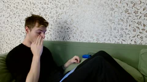 Nick online show from December 12, 2024, 12:33 pm