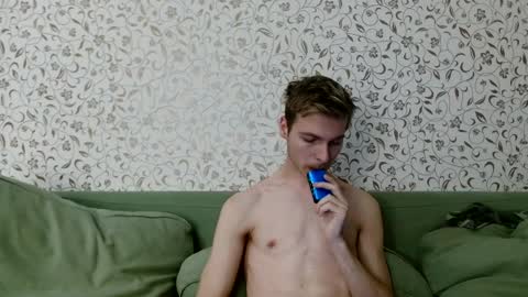 Nick online show from December 16, 2024, 1:43 pm