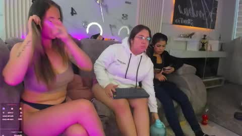 Snapshot of nicky_as chatting on February 20, 2026, 6:30 pm nicky_as online show from February 20, 2026, 6:30 pm