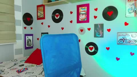 lucy online show from February 18, 2025, 7:10 am